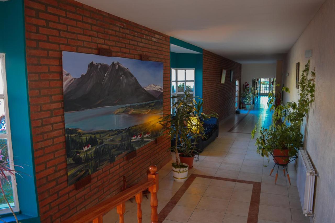 Hotel Ariel Эль-Калафате Экстерьер фото